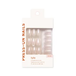 tyla Press On Nails Oval - Snowfall 05